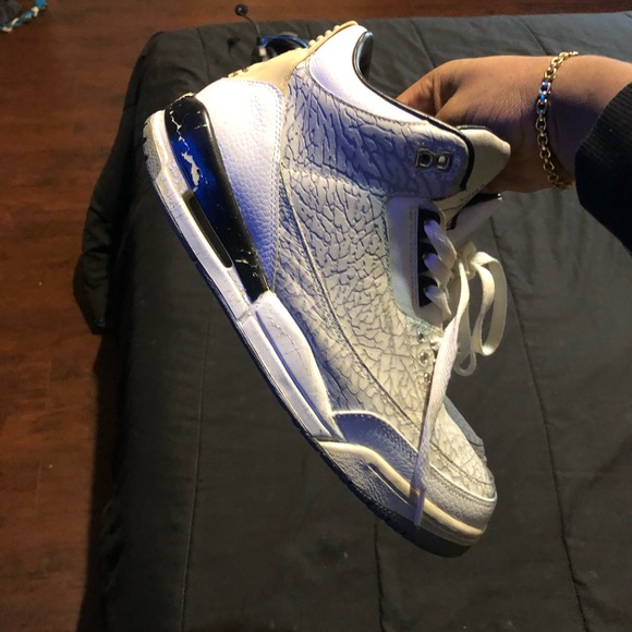 Air Jordan 3’s - Picture 2 of 6